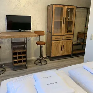 Haus 8 Pensjonat